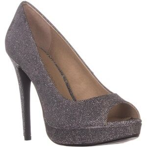 Womens Chinese Laundry Haley Peep Toe Pumps, Pewter size 6.5